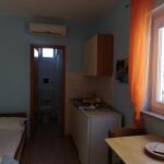 Apartman s klimatizací  s manželskou postelí s 1 ložnicí AS-16680-a