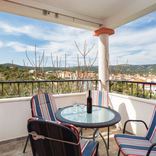 Sea View 1-Room Air Conditioned Apartment for 5 Persons A-16928-a