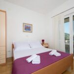 Tengerre néző légkondicionált 5 fős apartman 2 hálótérrel A-17292-d