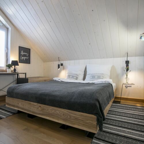 Studio Apartman pro 4 os. se 2 ložnicemi s výhledem do zahrady