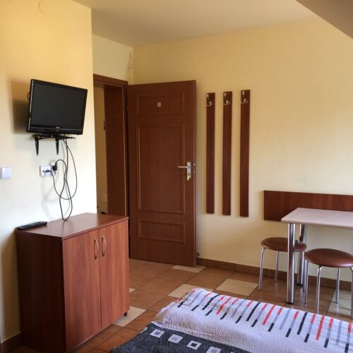 Pokój 3-osobowy z łazienką z aneksem kuchennym