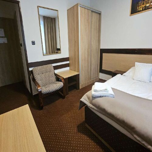 Camera single cu duș