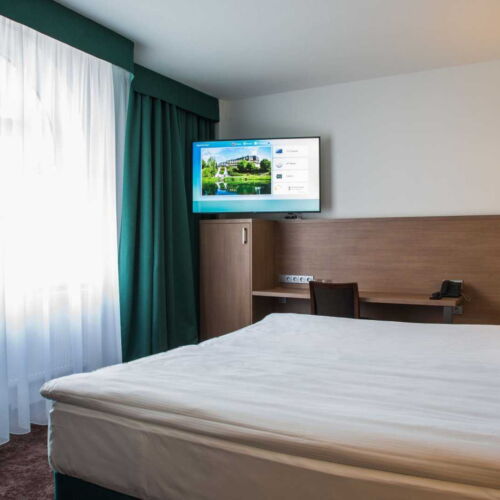 Pokoj se sprchou s balkónem pro 2 os.