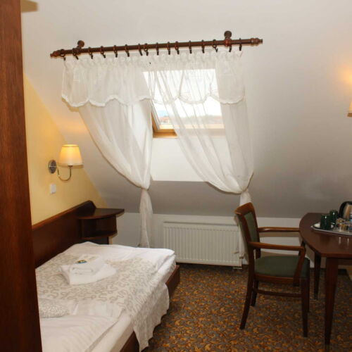 Pokoj se sprchou s klimatizací pro 1 os.