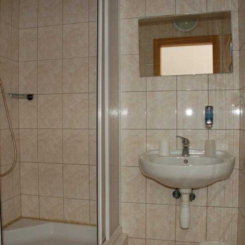 Pokój 2-osobowy z prysznicem