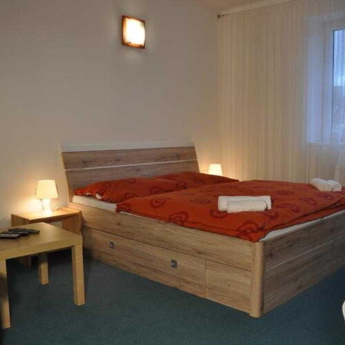 Apartament 5-osobowy z prysznicem