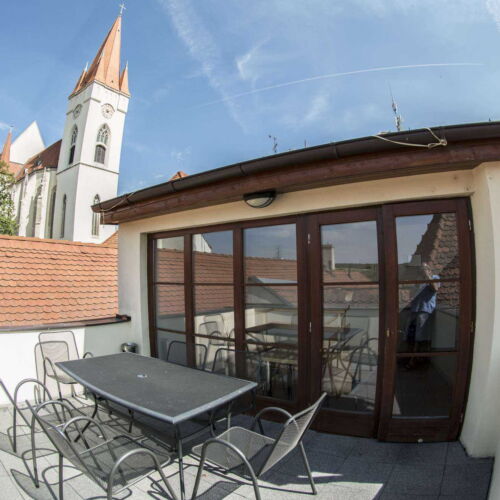 Apartament 6-osobowy z aneksem kuchennym z tarasem