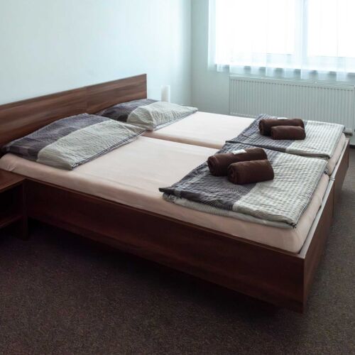 Apartman se sprchou s vlastní kuchyňkou pro 4 os. se 2 ložnicemi