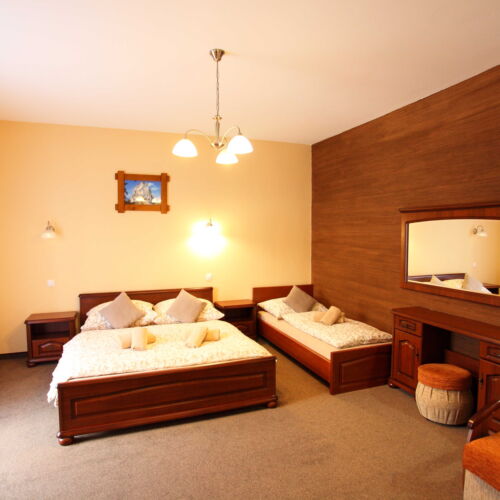 Apartmán so sprchou s balkónom pre 3 os. (s možnosťou prístelky)