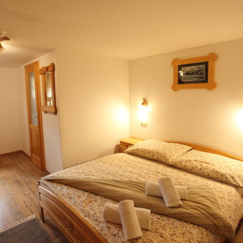 Izba so sprchou  pre 2 os.