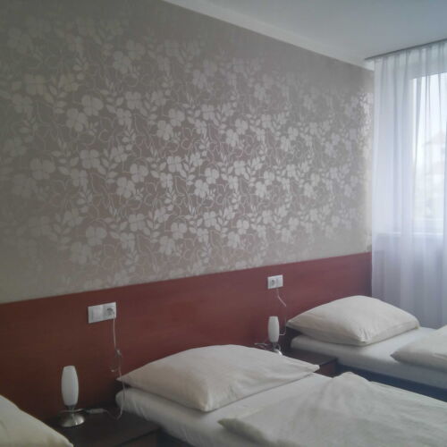 Pokoj se sprchou s klimatizací pro 3 os.