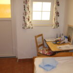 Single Room with Shower and Kitchenette