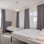 Třílůžkový pokoj s manželskou postelí nebo oddělenými postelemi