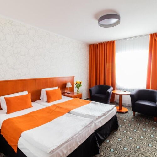 Pokój 2-osobowy Superior z prysznicem (możliwa dostawka)