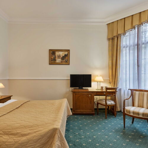 Pokoj se sprchou s balkónem pro 2 os.