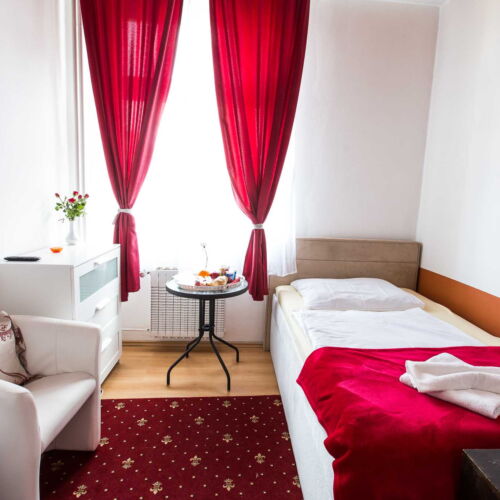 Pokoj se sprchou  pro 1 os.