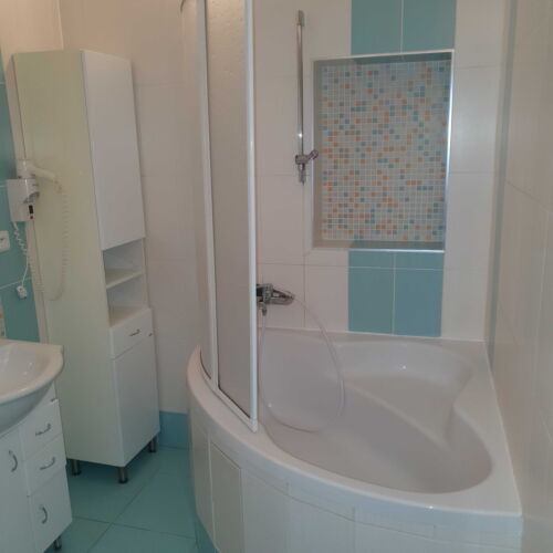 Apartmán ***+ s rohovou vanou 202