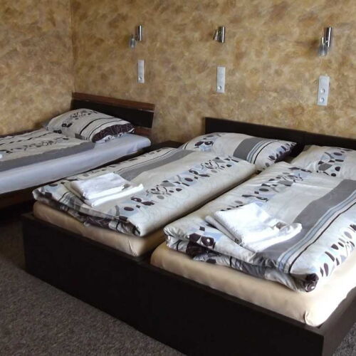 Air Conditioned Triple Room with Shower