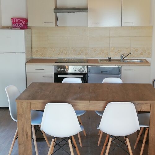 Apartament 8-osobowy z klimatyzacją z widokiem na morze z 3 pomieszczeniami sypialnianymi A-17201-b