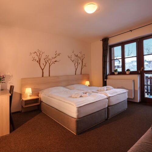 Standard Triple Room (extra beds available)
