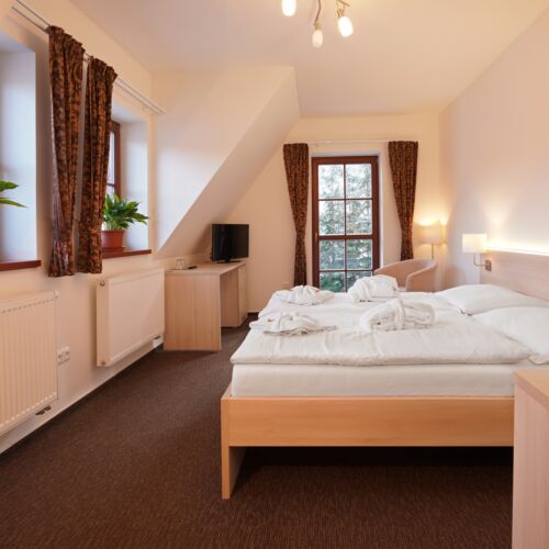 Exclusive Quadruple Room with Bathtub (extra beds available)