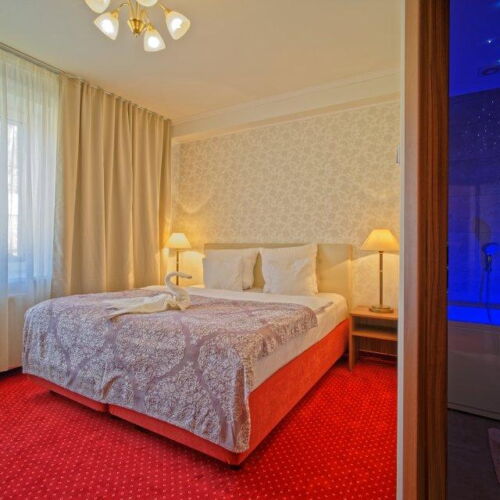 Deluxe  Pokoj s manželskou postelí