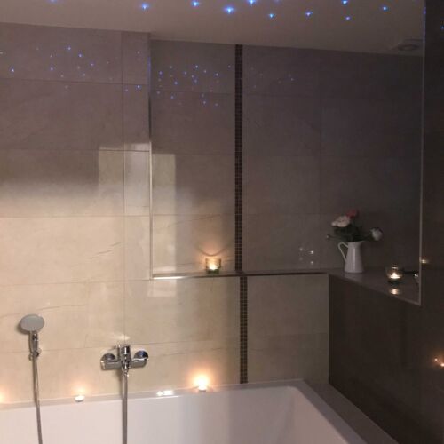 Pokoj s manželskou postelí