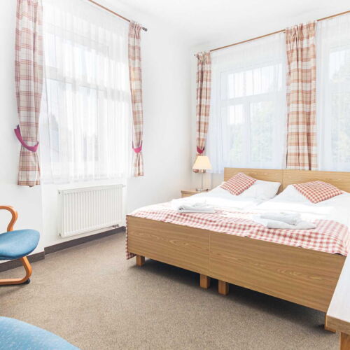 Pokoj se sprchou  pro 2 os.