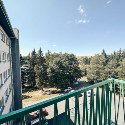 Einzelzimmer mit Balkon und Dusche