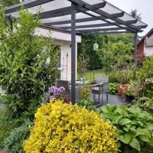 Apartament la parter cu aer condiționat pentru 2 pers. (se inchirieaza doar integral)