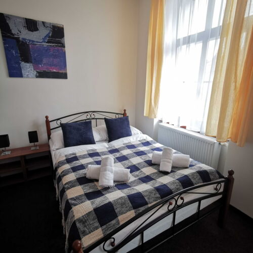 Pokoj se sprchou s klimatizací pro 4 os.