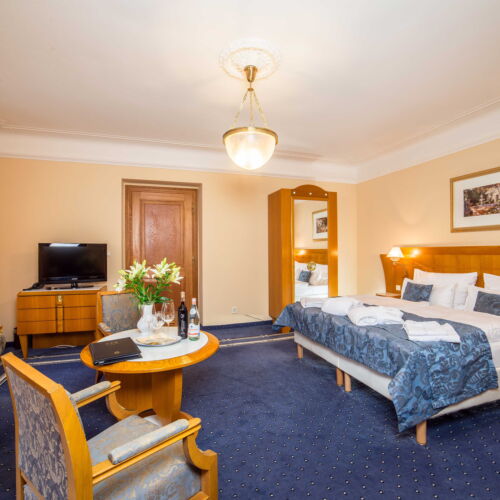 Deluxe  Pokoj s manželskou postelí (s možností přistýlky)