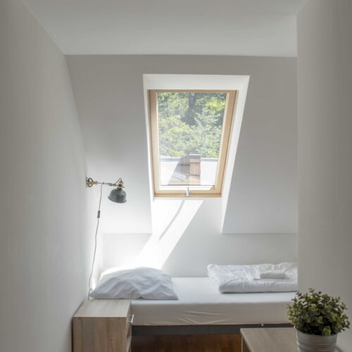 Mansard 7 Person Room