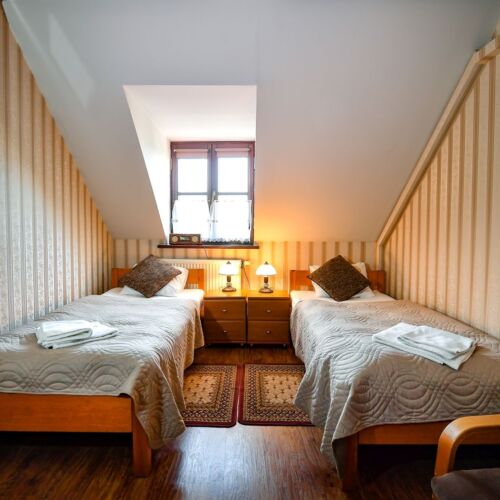 Pokój 2-osobowy na piętrze z widokiem na rzekę