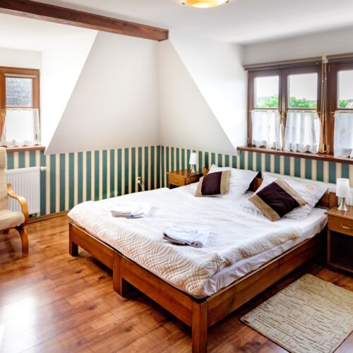 Pokój 2-osobowy na piętrze