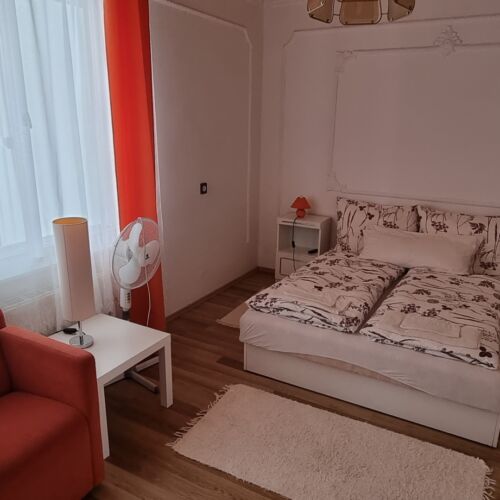 Upstairs 1-Room Apartment for 2 Persons
