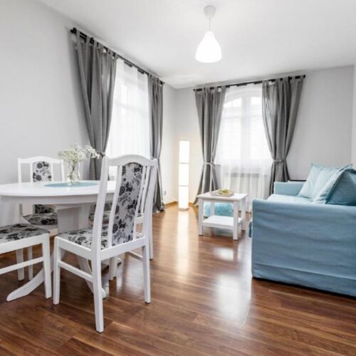 Apartament 4-osobowy z 2 pomieszczeniami sypialnianymi