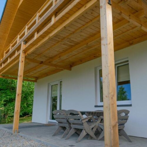 Domek letniskowy 6-osobowy z balkonem z łazienką