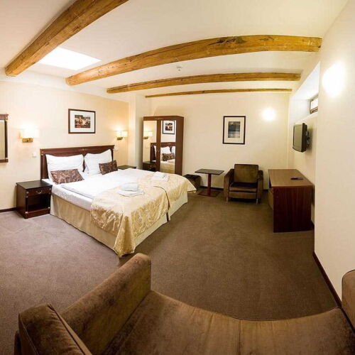 Pokoj se sprchou  pro 4 os.