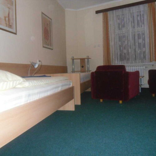 Pokoj se sprchou  pro 4 os.