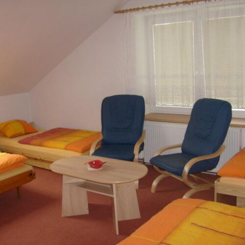 Apartament 5-osobowy z prysznicem z aneksem kuchennym z 2 pomieszczeniami sypialnianymi