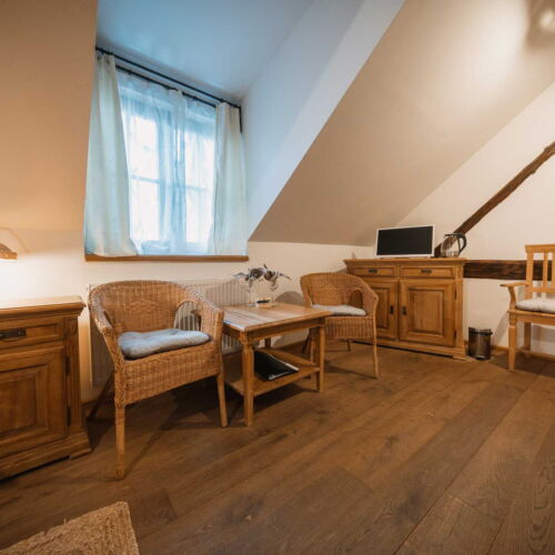 Mansard Twin Room with Bathtub