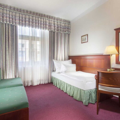 Camera single cu duș