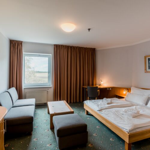 Twin Room with Shower (extra bed available)