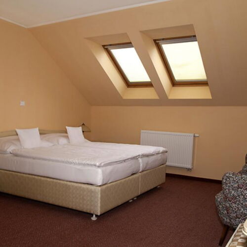 Junior Pokoj se sprchou pro 2 os.