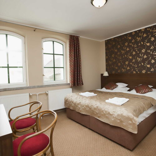 Camera twin standard cu duș