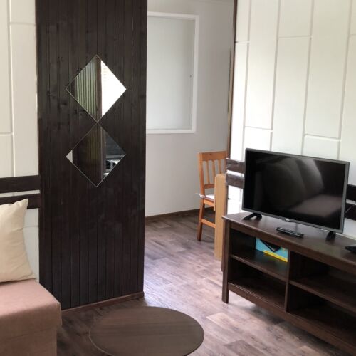 River View Whole House Summer House for 6 Persons