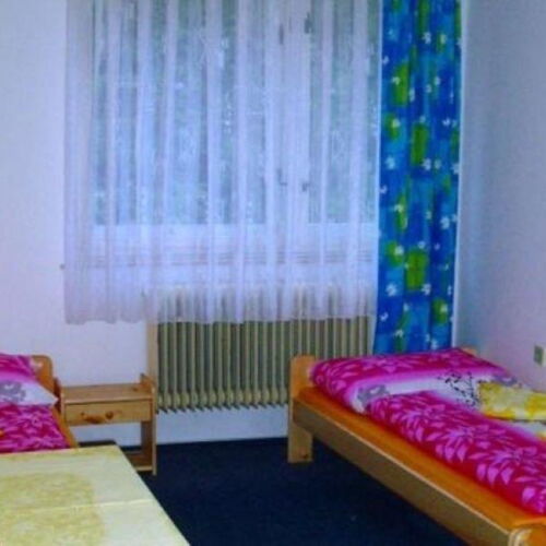 Pokoj se sprchou  pro 5 os.