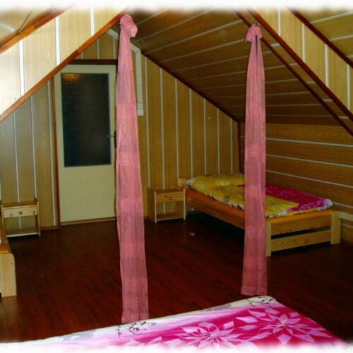 Pokoj se sprchou  pro 8 os.