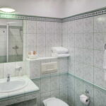 Pokój 2-osobowy Standard z prysznicem